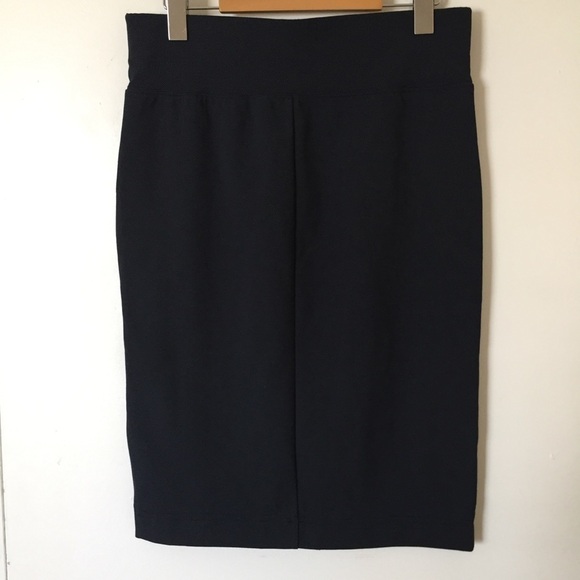 NWT - Joe Fresh, Women’s Gray Stretch Miniskirt. Size S. - Picture 2 of 15